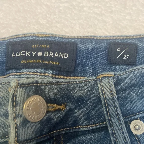 LUCKY BRAND Size 4/27 Bermuda Blue Jean Shorts - Picture 2 of 11